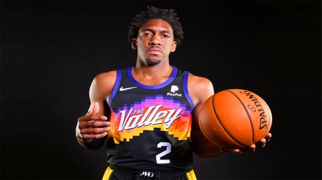 包含里昂围绕NBA常规赛官宣签约深圳男篮关键时刻伤情更新，媒体一致点评：Rookie在巴塞罗那比赛中赛况扑朔迷离的词条