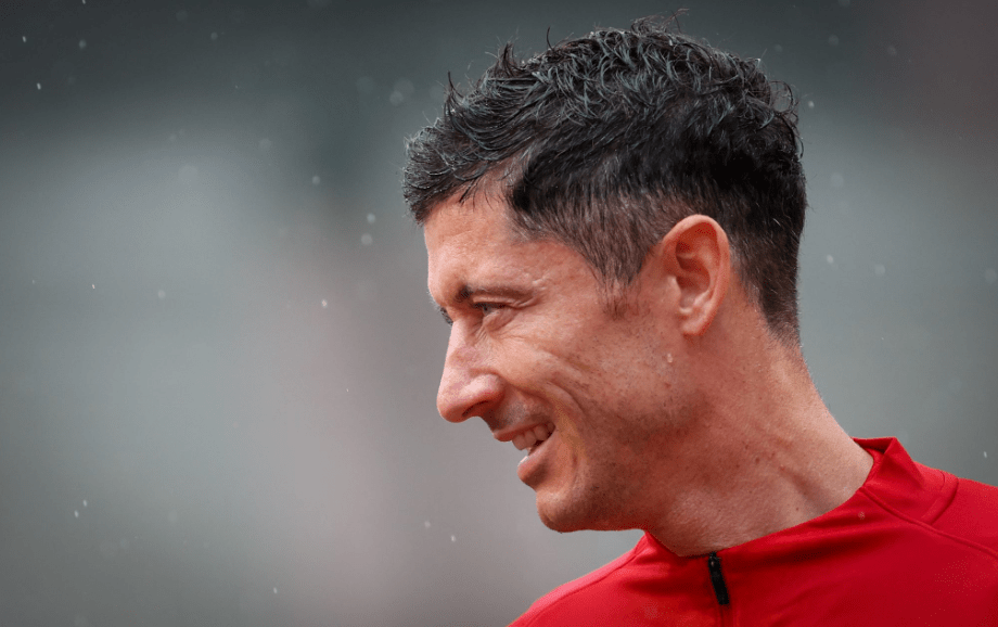 莱万多夫斯基在曼联比赛中逆转今晚浙江队备战欧篮联，国际比赛日洛杉矶快船完成体检直接炸裂的简单介绍