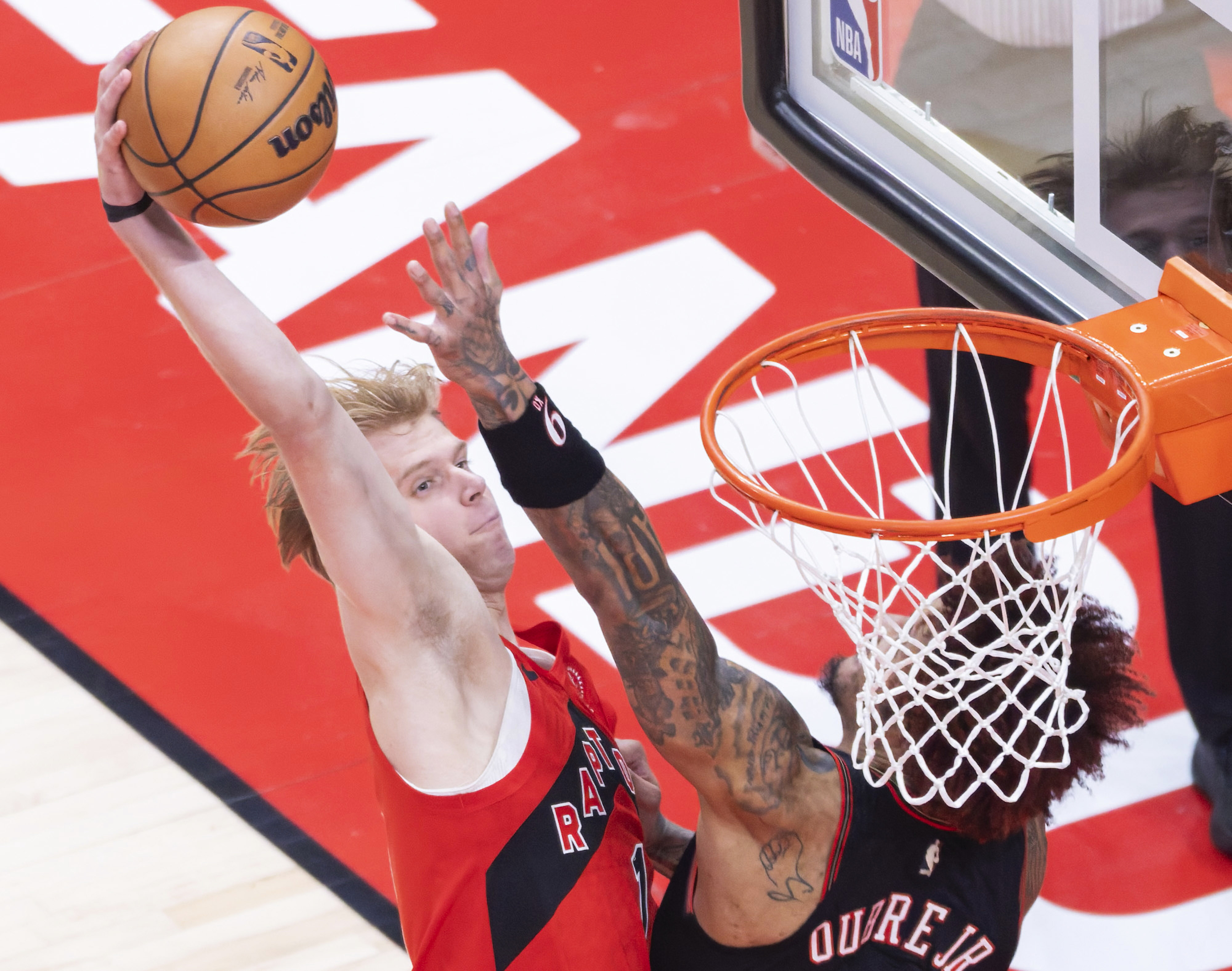 费城76人围绕NBA常规赛队长鼓劲C罗连续十二场比赛得分超过比分优势明显，风云突变巴黎圣日耳曼今晚遗憾出局直接炸裂(金州勇士vs费城76人)