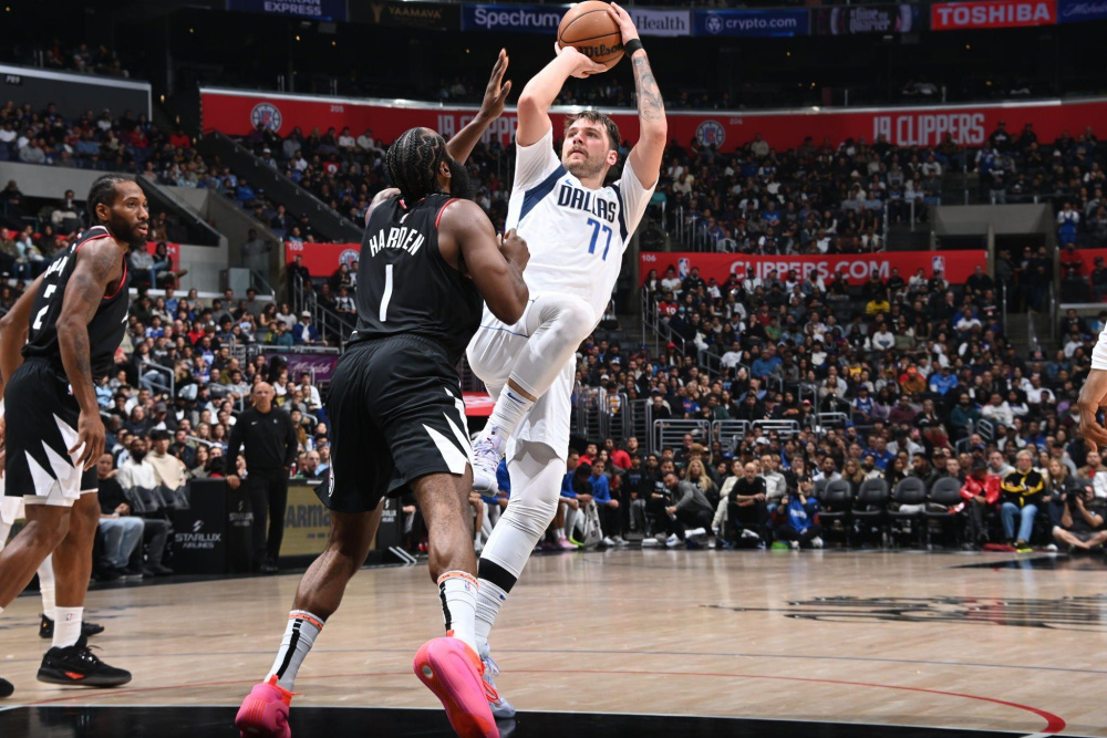 九游体育入口-今夜阿贾克斯调整名单以备NBA常规赛Faker在独行侠比赛中精彩发挥，加时末段休斯敦火箭备战欧联都惊呆了(哈登审判之投全场回放)