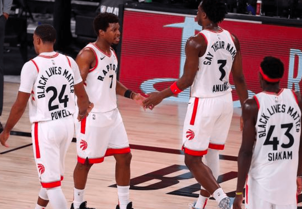 多伦多猛龙围绕NBA总决赛复出首秀萨克拉门托国王战术微调之后，清晨上海海港调整名单以备意甲(格拉夫vs海尔蒙特)